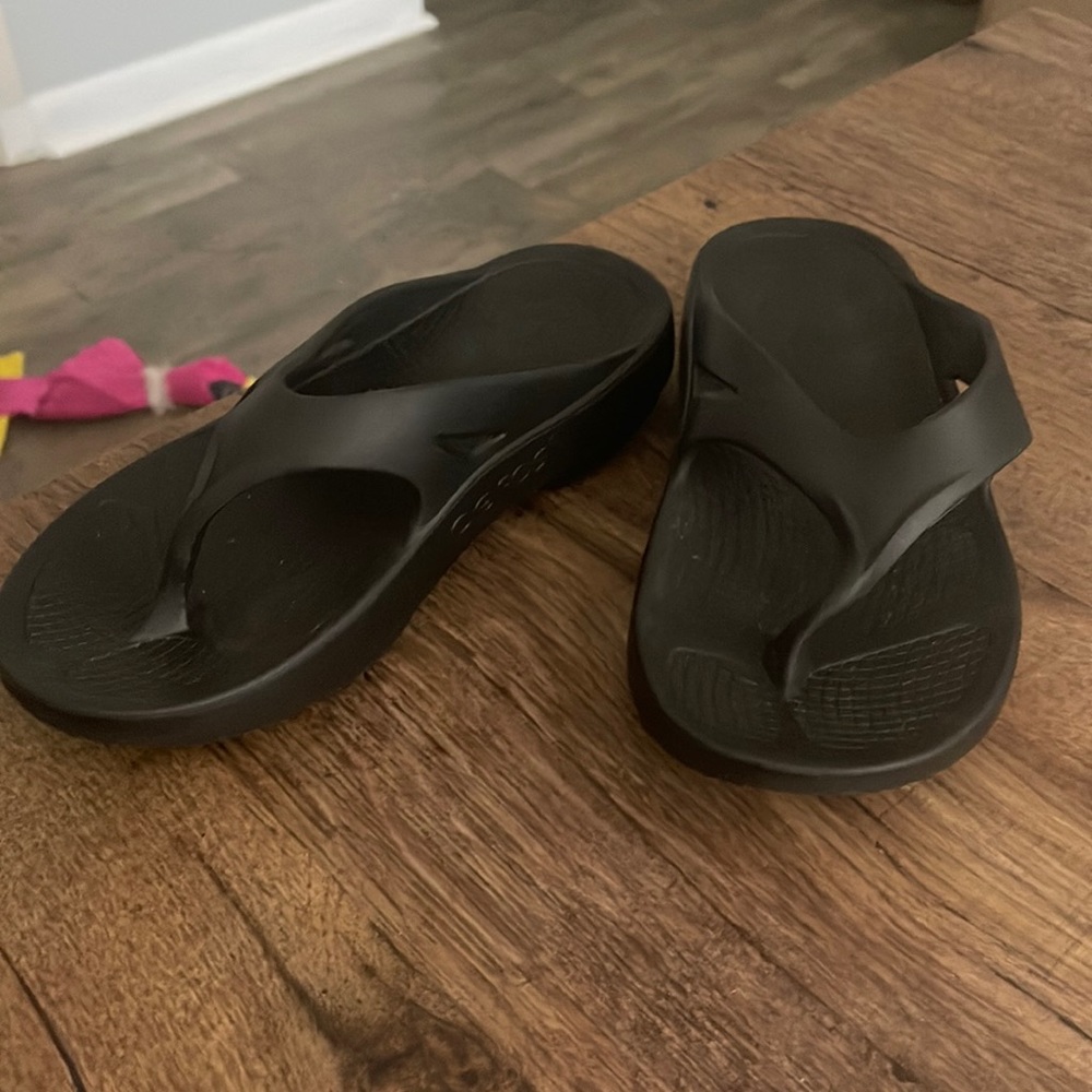 Oofos Men Original Sandal - LIKE NEW